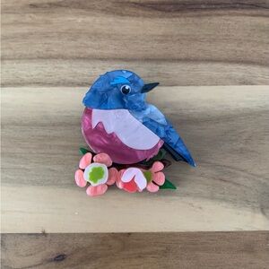 Erstwilder Riley The Robin Brooch bird pin NWOT